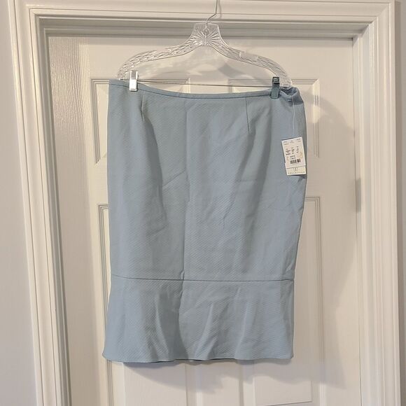 Doncaster NWT $225 Vintage Slate Blue Ruffle Hem Ribbed Pencil Skirt, Size 18 - Picture 3 of 11